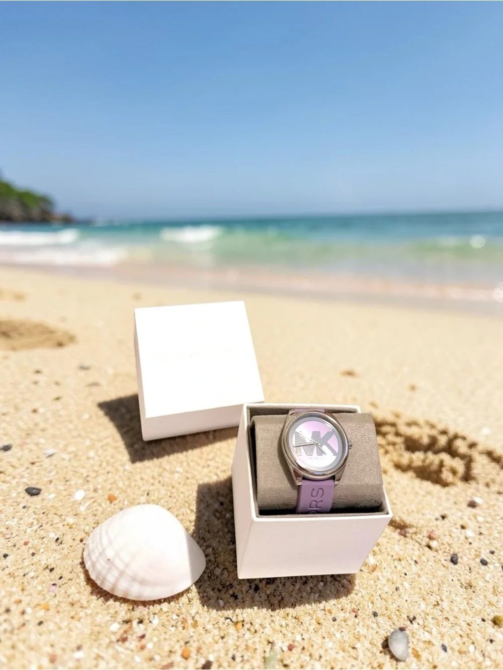 Michael Kors Janelle Lavender Silicone Strap Watch with Silver Accents (NWT) - Picture 3 of 6